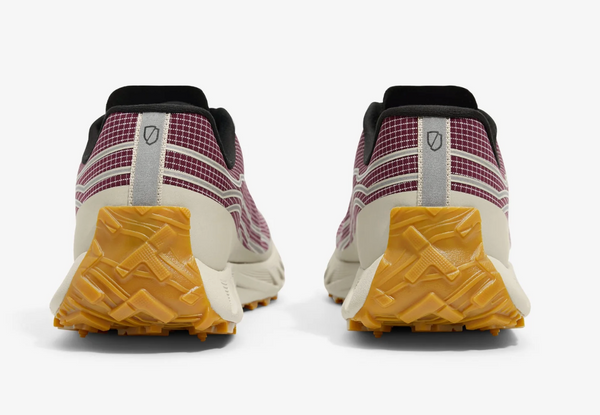 Norda 002 Amaranth - Women's